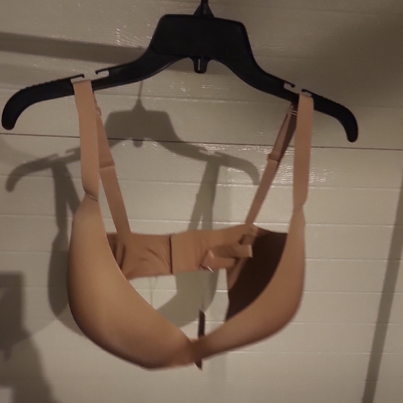 SKIMS Wireless Form T-Shirt Demi Bra Size 34 H - Picture 4 of 6